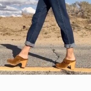 NWOT Veronica Beard Tan Suede Mules